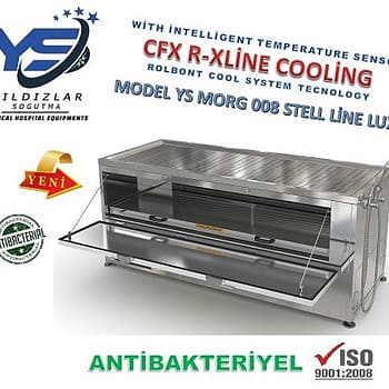 Yıkamalı Morg Nedir? Yıkamalı morg, vefat eden kişilerin dini ve hijyenik koşullara uygun şekilde yıkanmasını sağlayan, özel yıkama ünitesi bulunan bir morg sistemidir. Bu sistemlerde yer alan ölü yıkama masası ya da gasil masası, paslanmaz çelikten üretilir ve su tahliye sistemiyle kolay temizlik imkânı sunar. Yıldız Soğutma tarafından üretilen ölü yıkamalı morg modelleri, hem morg soğutma bölmesi hem de yıkama alanını bir arada sunarak kullanıcıya pratiklik kazandırır. Yıkamalı morg özellikle köy camilerinde sınırlı alanlarda gasilhane ve morg işlevlerini bir arada sunmak için tasarlanmış kompakt bir sistemdir özel üretimi üstü gasil masalı morg modelleri, morg dolabının üst kısmında yer alan yıkama alanı sayesinde alandan tasarruf sağlar. Aynı zamanda üstü cenaze yıkamalı morg sistemi, hem morg hem gasilhane işlevini tek bir ünitede sunar. Bu sayede küçük alanlara sahip kurumlar için ideal çözümler üretir. Günümüzde morg sistemleri, yalnızca soğutma değil; aynı zamanda yıkama ve temizlik işlemlerini de içeren modern yapılar hâline gelmiştir. Yıldız Soğutma, geliştirdiği yıkama üniteli morg sistemleriyle hem belediyelere hem de hastanelere profesyonel çözümler sunmaktadır. Özellikle yıkamalı morg, gasil masalı morg ve teneşirli morg modelleriyle hijyen, dayanıklılık ve kullanım kolaylığını bir arada sağlar. Yıldız Soğutma, morg ve soğutma teknolojilerinde uzun yıllara dayanan tecrübesiyle güvenilir ve kaliteli ürünler sunmaktadır. Belediyeler, hastaneler ve özel mezarlık hizmetleri için geliştirilen yıkama sistemli morg çözümleri, hem sağlık standartlarına hem de dini gerekliliklere uygundur.